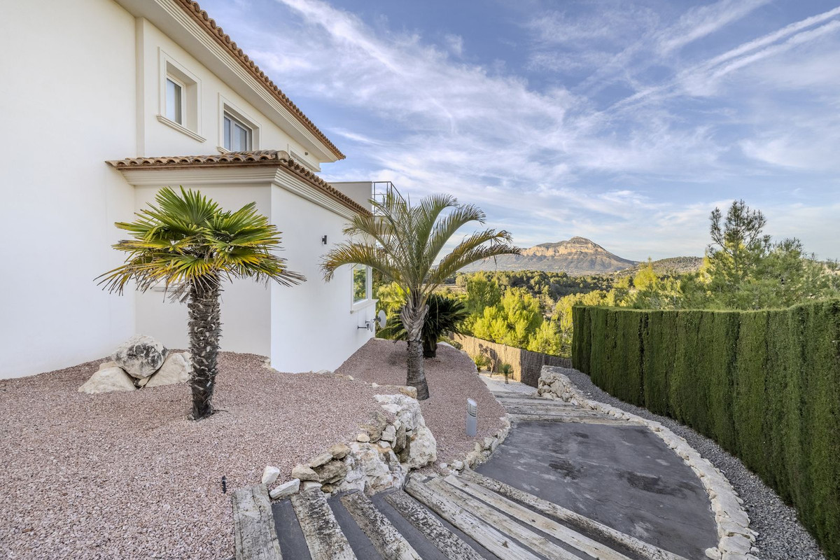 Vrijstaande Villa te koop in Javea | 5 slaapkamers H5393119