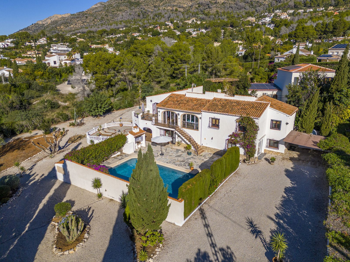 Geschakelde Woning te koop in Javea | 6 slaapkamers H5393206
