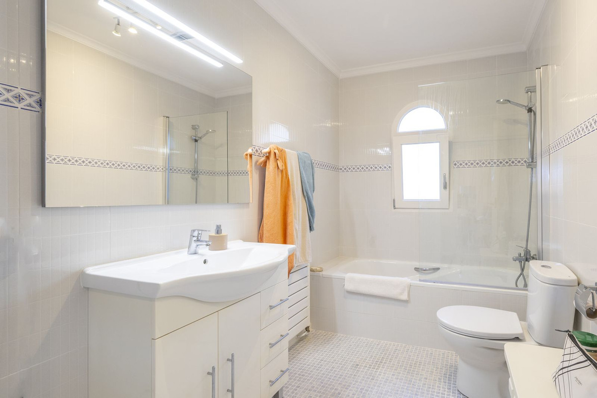 Geschakelde Woning te koop in Javea | 6 slaapkamers H5393206