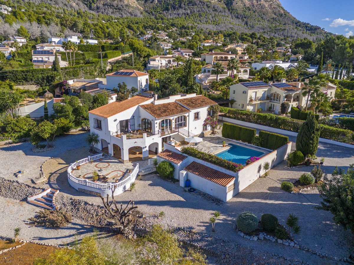 Geschakelde Woning te koop in Javea | 6 slaapkamers H5393206