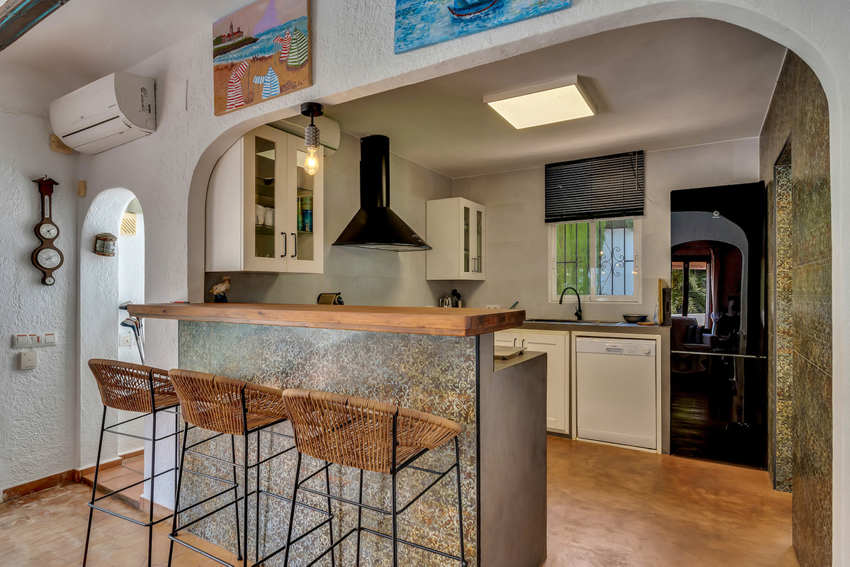Vrijstaande Villa te koop in Javea | 4 slaapkamers H5446126