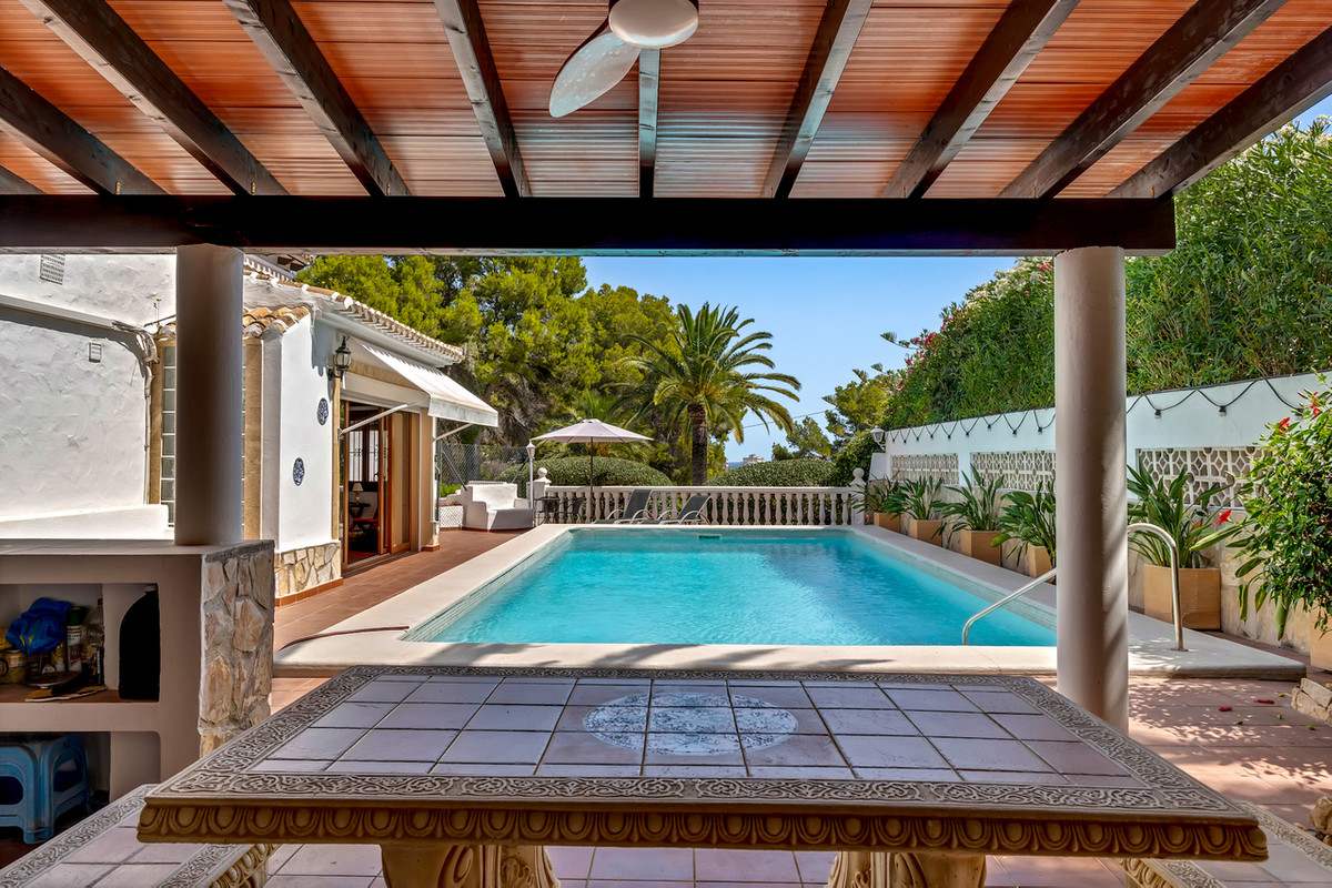 Vrijstaande Villa te koop in Javea | 4 slaapkamers H5446126