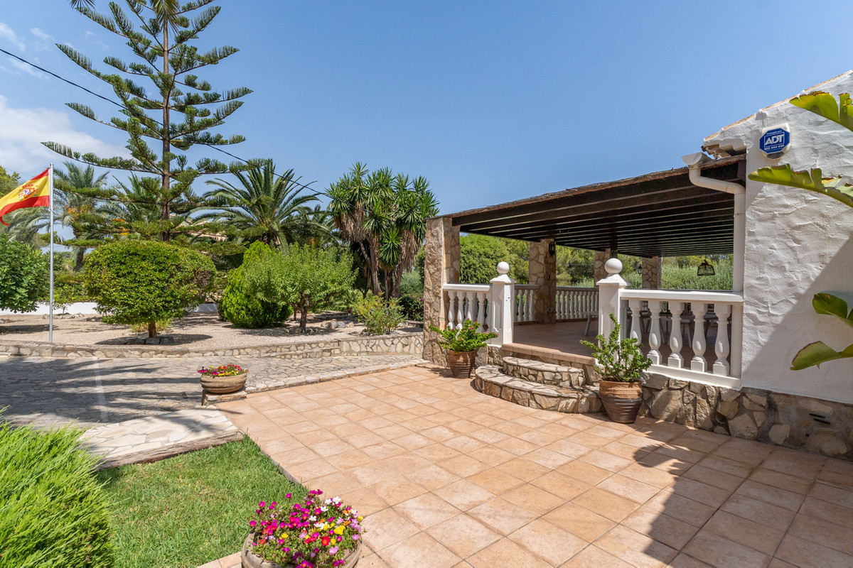 Vrijstaande Villa te koop in Javea | 4 slaapkamers H5446126