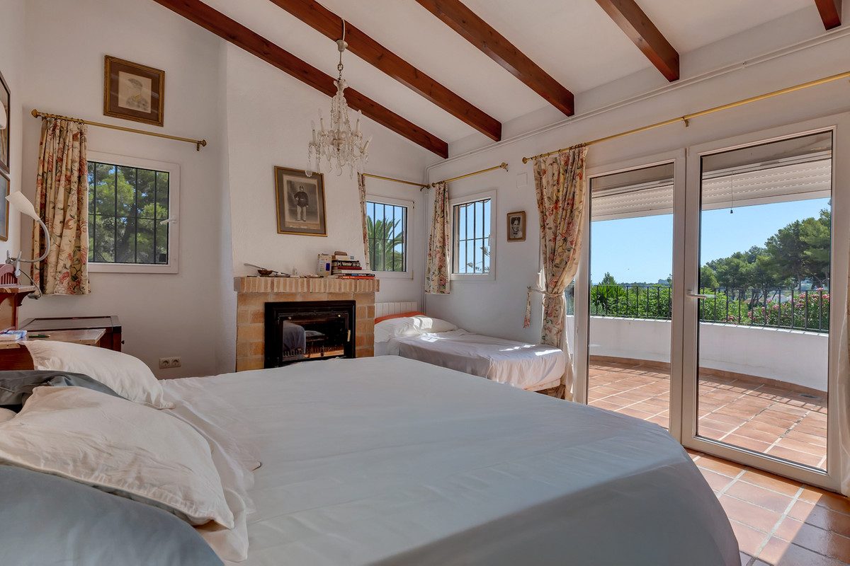 Vrijstaande Villa te koop in Javea | 4 slaapkamers H5446126