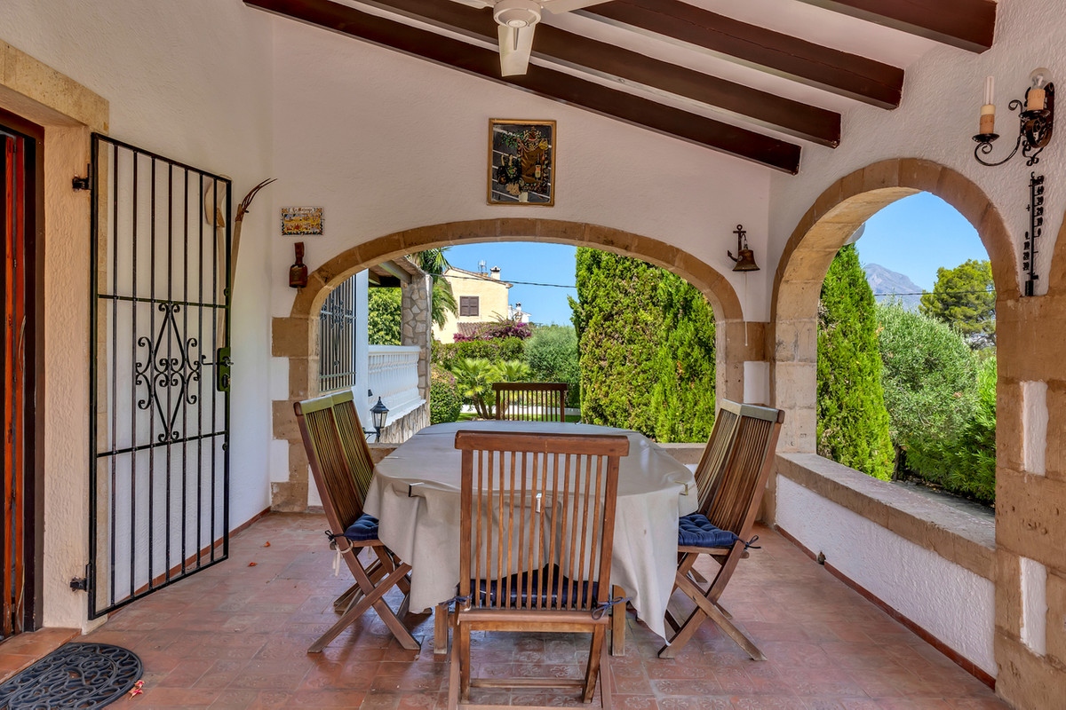 Vrijstaande Villa te koop in Javea | 4 slaapkamers H5446126