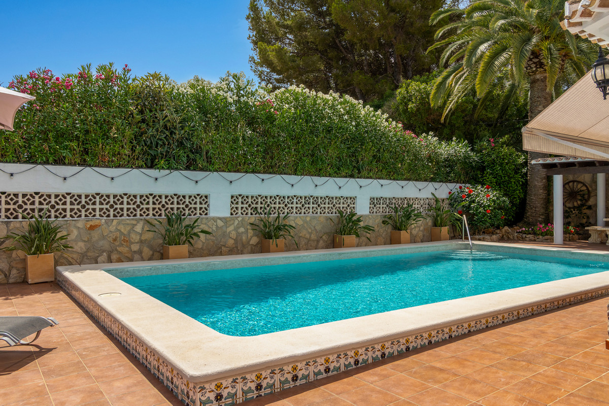 Vrijstaande Villa te koop in Javea | 4 slaapkamers H5446126