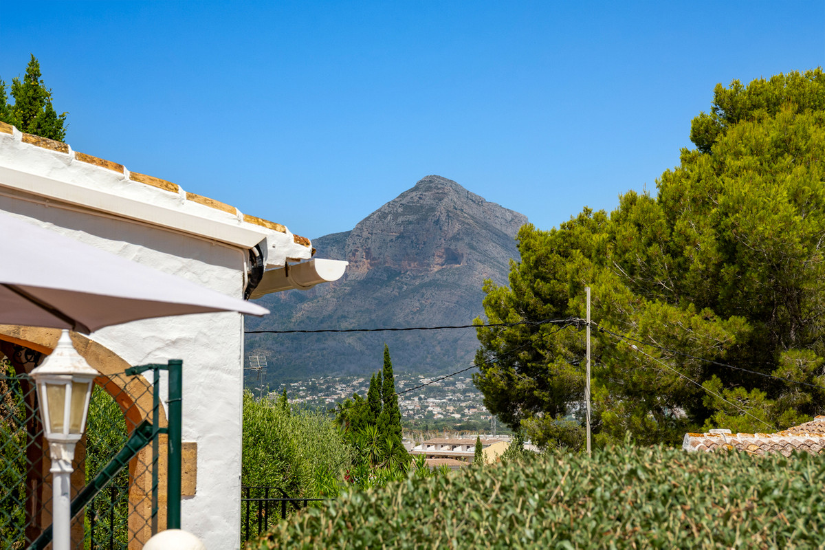 Vrijstaande Villa te koop in Javea | 4 slaapkamers H5446126