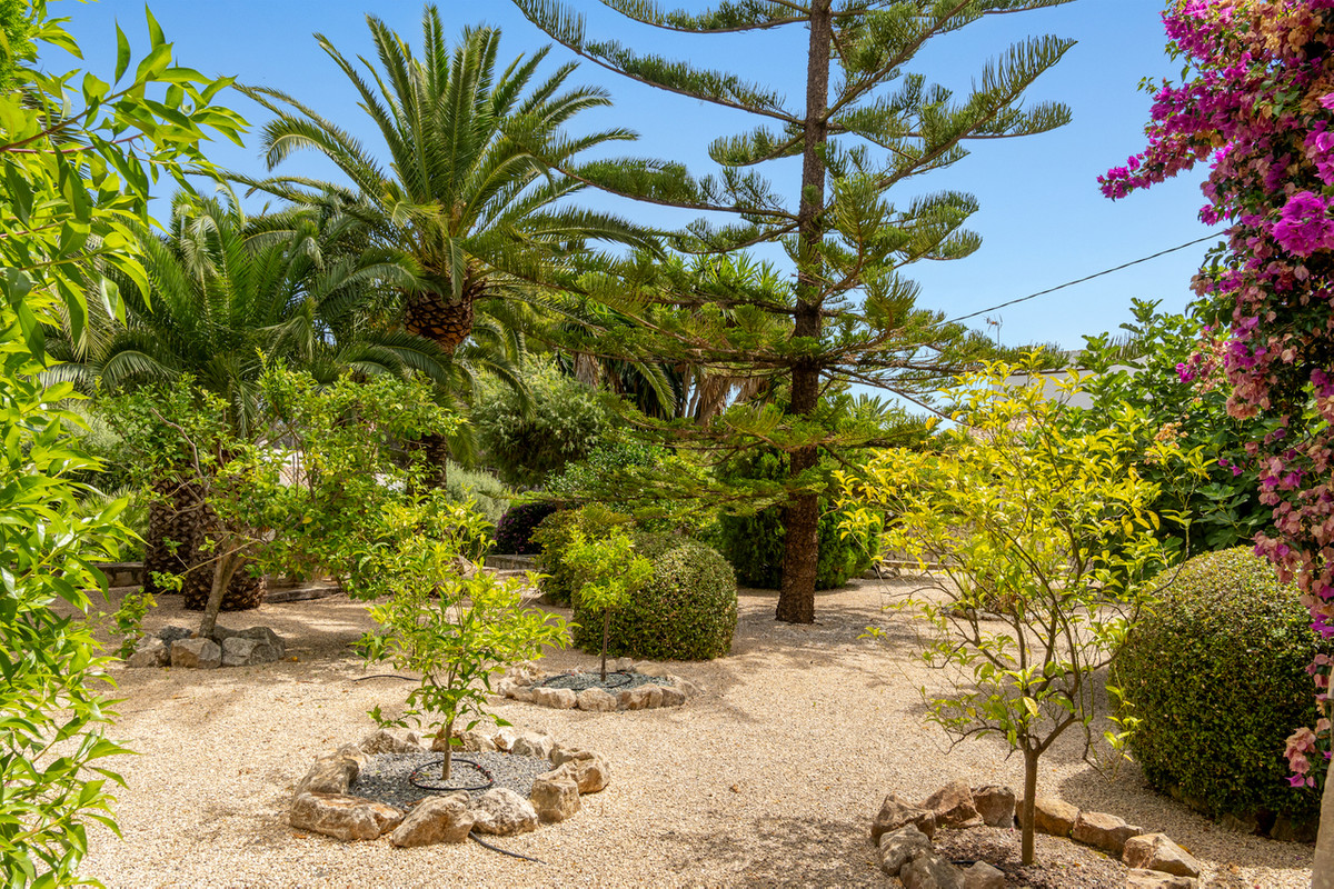 Vrijstaande Villa te koop in Javea | 4 slaapkamers H5446126