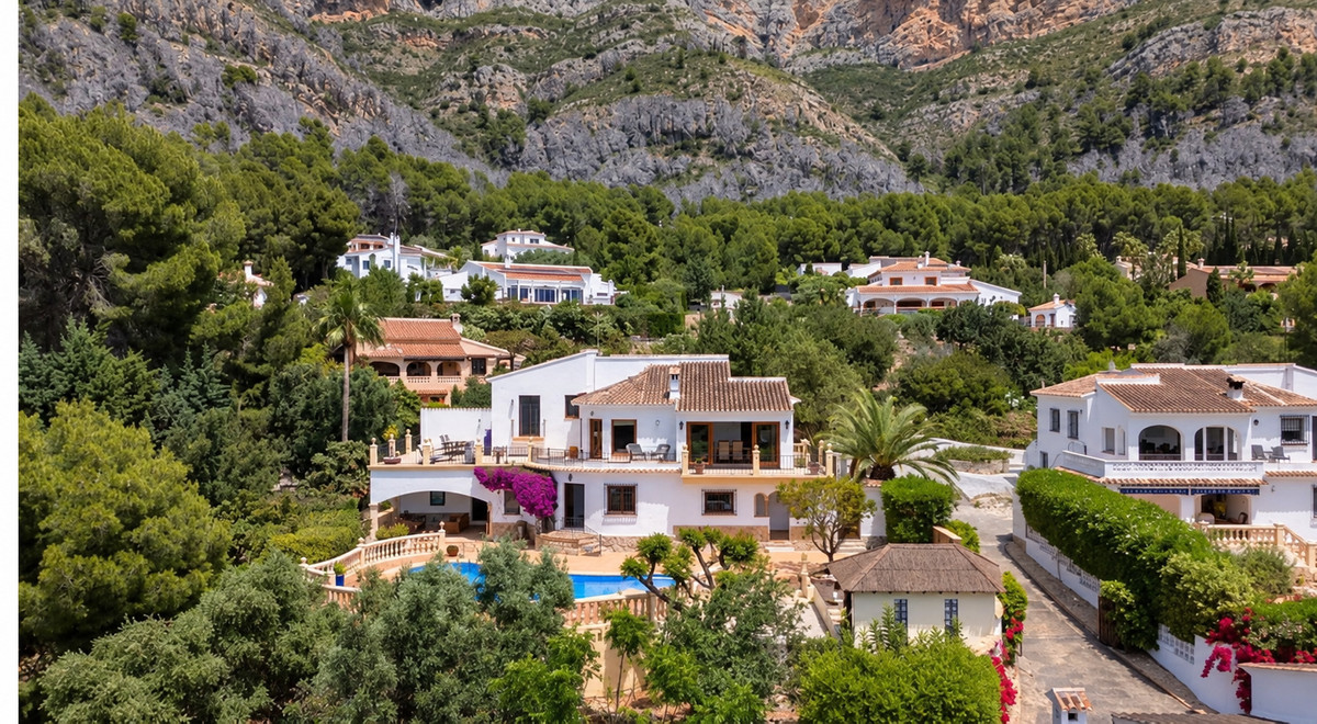 Vrijstaande Villa te koop in Javea | 5 slaapkamers H5516398