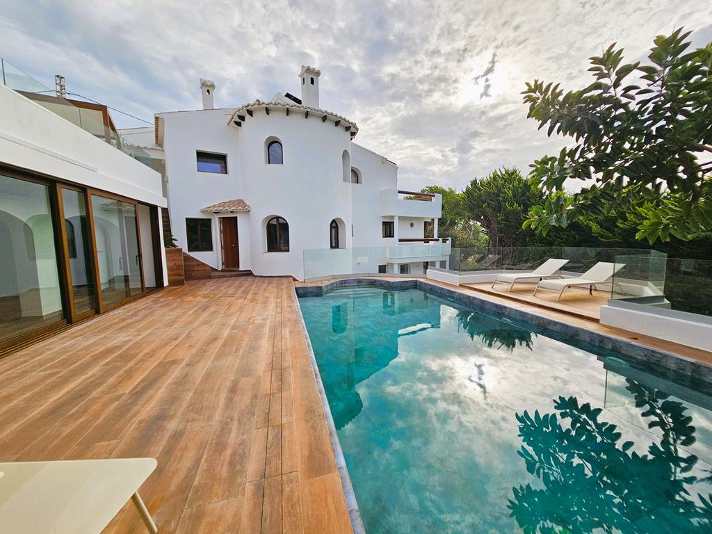 Vrijstaande Villa te koop in Javea | 7 slaapkamers H5521294