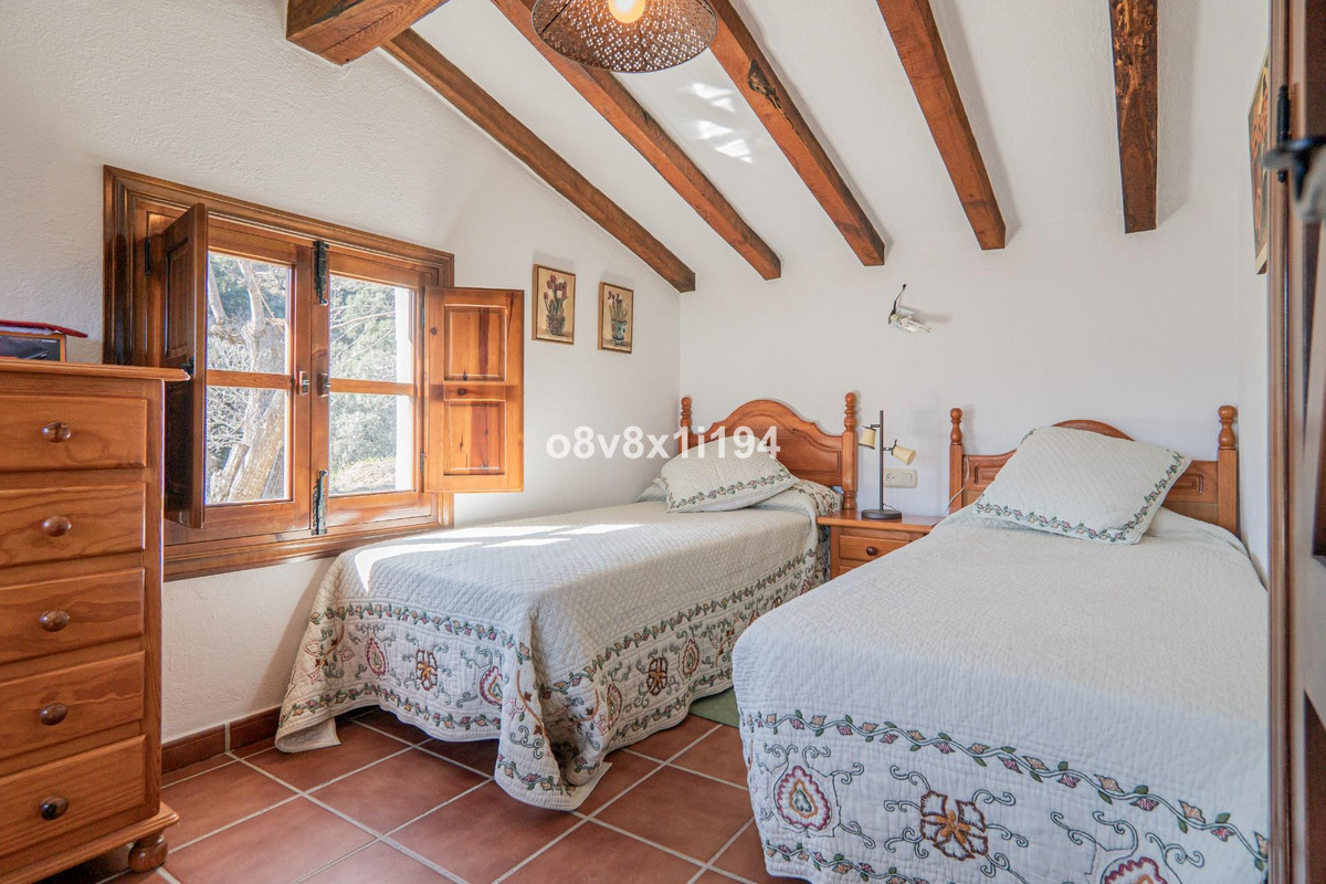 Finca - Cortijo te koop in Jubrique | 5 slaapkamers H4955917