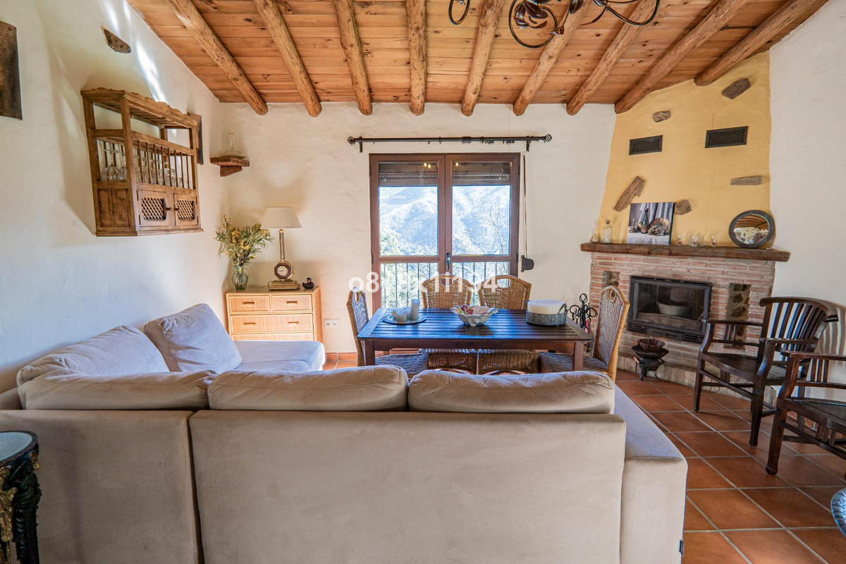 Finca - Cortijo te koop in Jubrique | 5 slaapkamers H4955917