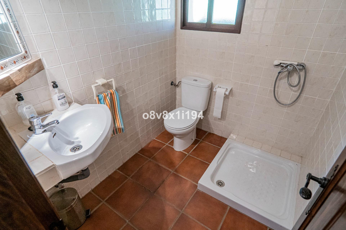 Finca - Cortijo te koop in Jubrique | 5 slaapkamers H4955917