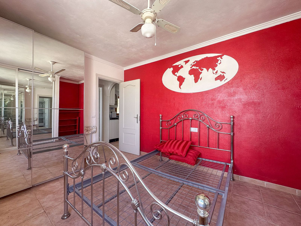 Huis te koop in La Atalaya | 4 slaapkamers H5120755