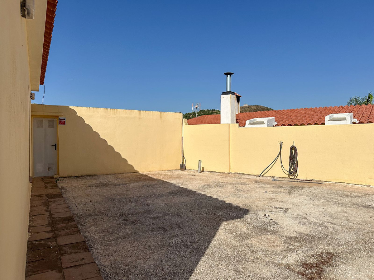 Huis te koop in La Atalaya | 4 slaapkamers H5120755