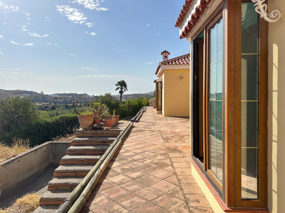 Huis te koop in La Atalaya | 4 slaapkamers H5120755