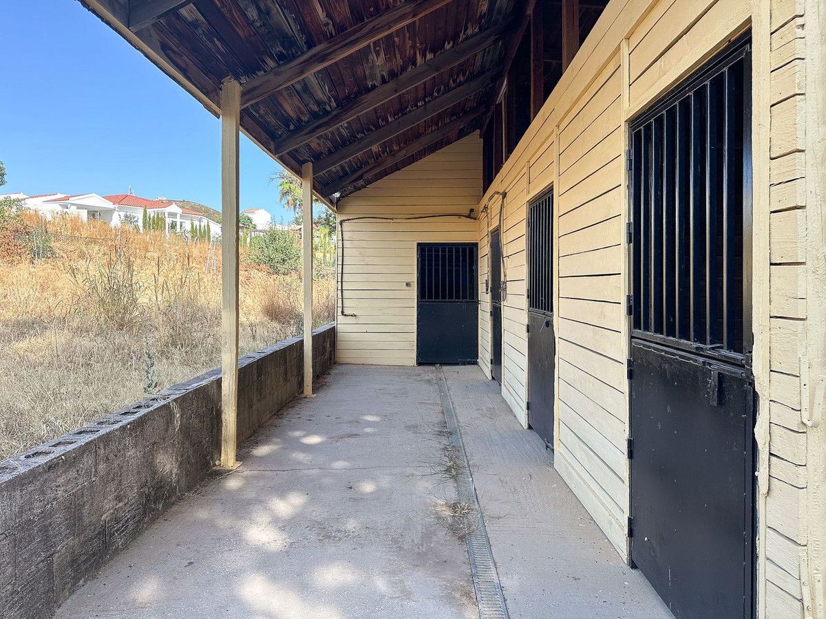 Huis te koop in La Atalaya | 4 slaapkamers H5120755