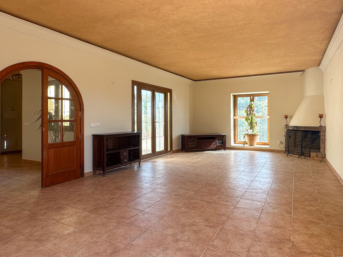 Huis te koop in La Atalaya | 4 slaapkamers H5120755