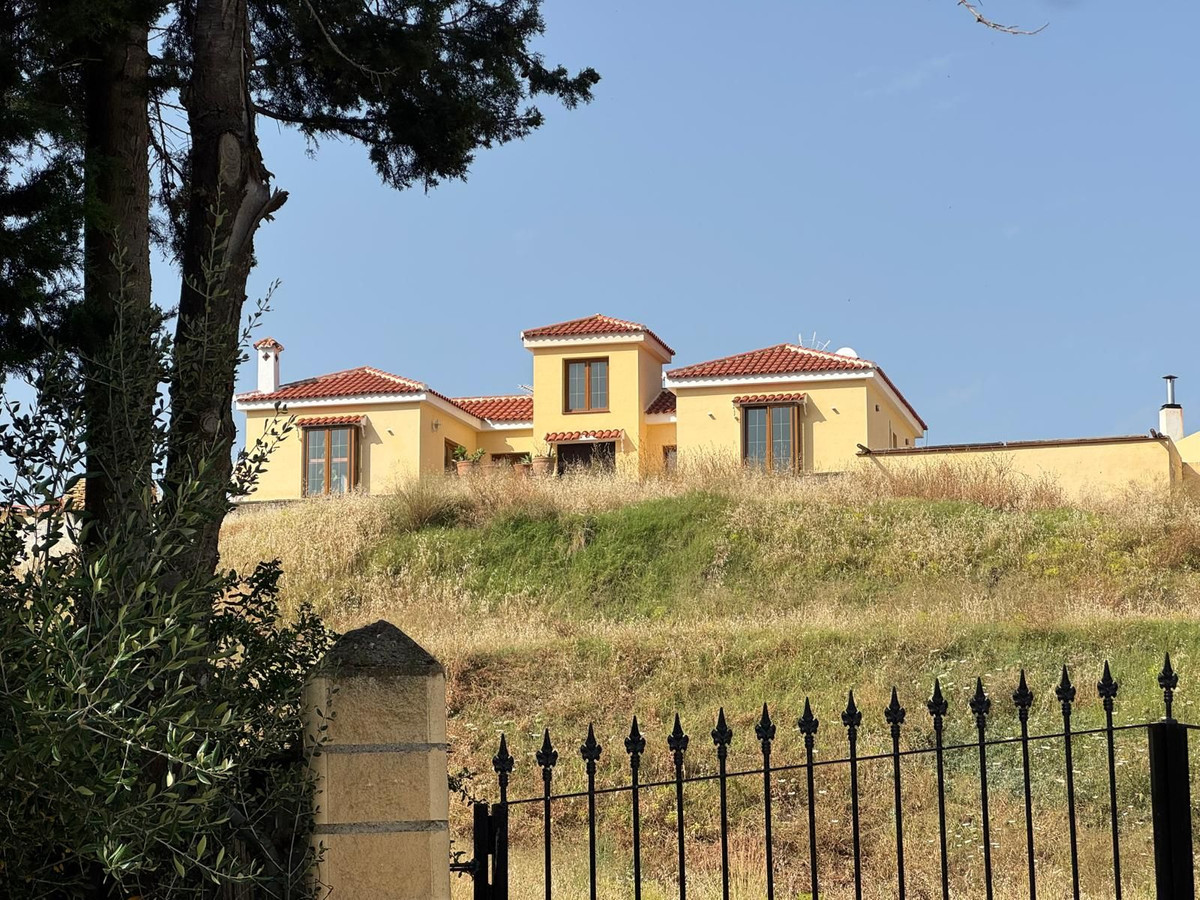 Huis te koop in La Atalaya | 4 slaapkamers H5120755
