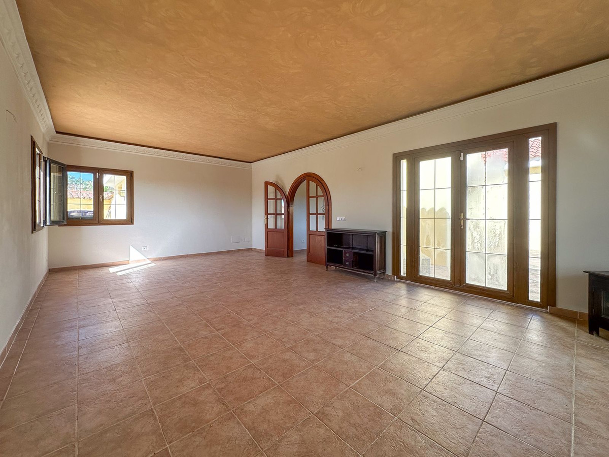 Huis te koop in La Atalaya | 4 slaapkamers H5120755