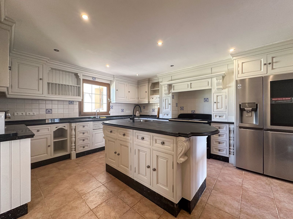 Huis te koop in La Atalaya | 4 slaapkamers H5120755