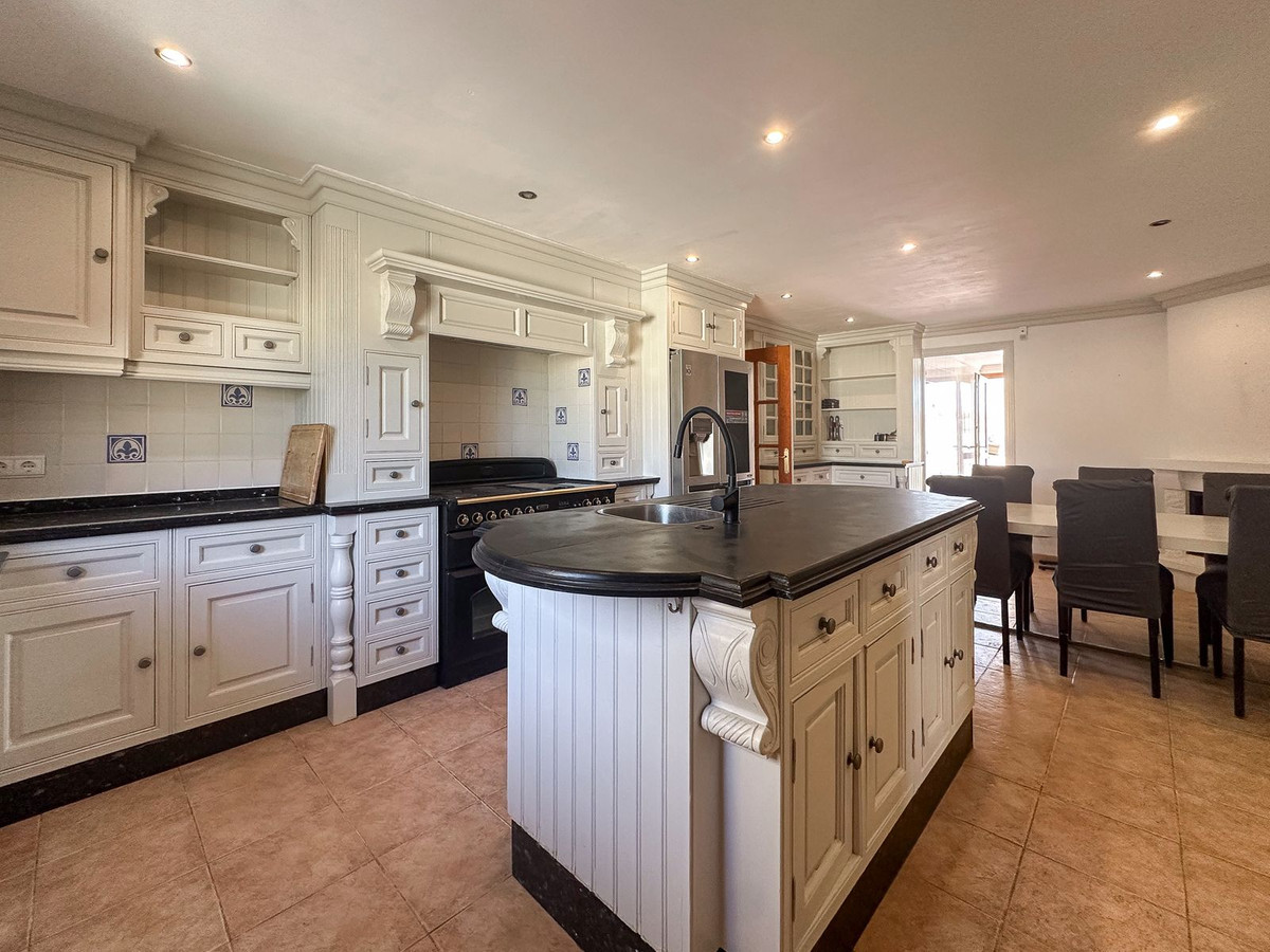 Huis te koop in La Atalaya | 4 slaapkamers H5120755