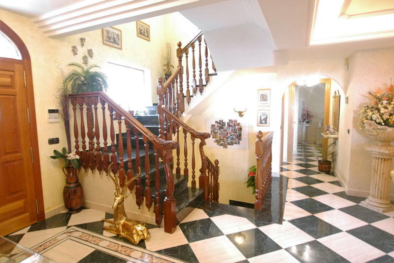 Huis te koop in La Cala de Mijas | 5 slaapkamers H2670854