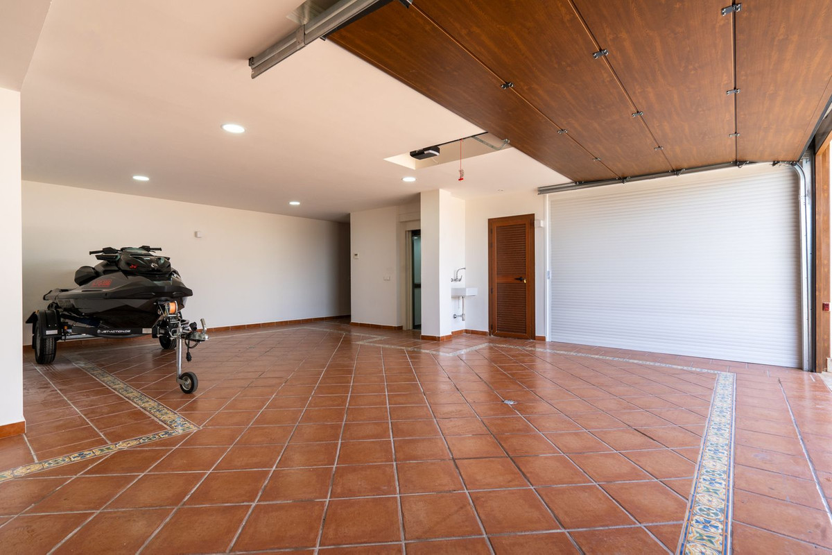 Property main view 33