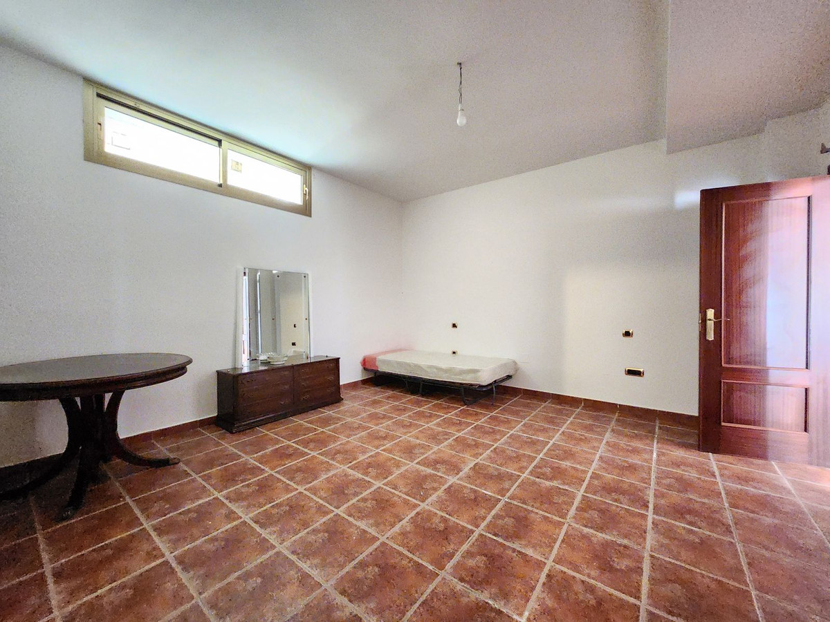 Property main view 50