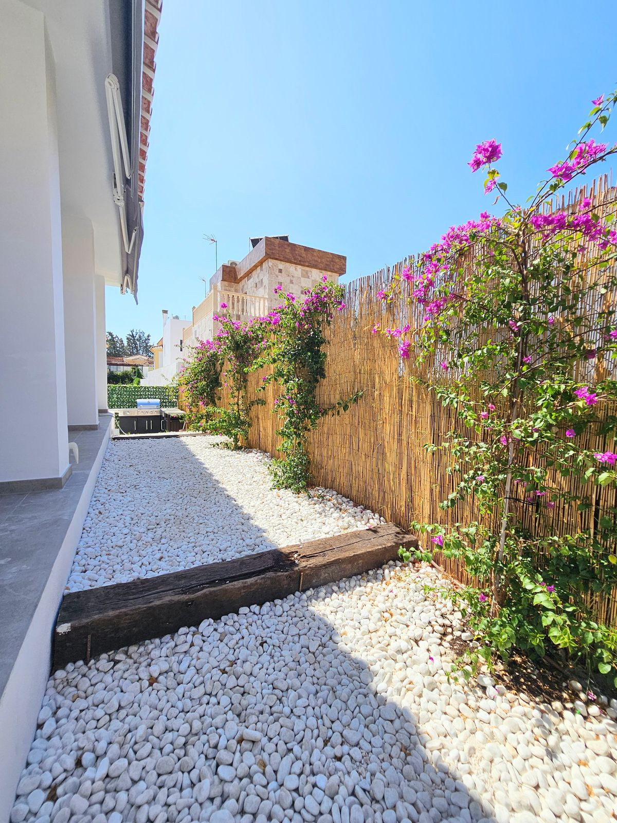 Property main view 126