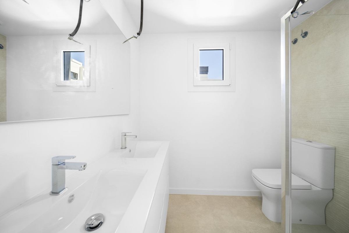 Huis te koop in La Cala de Mijas | 4 slaapkamers H5056375