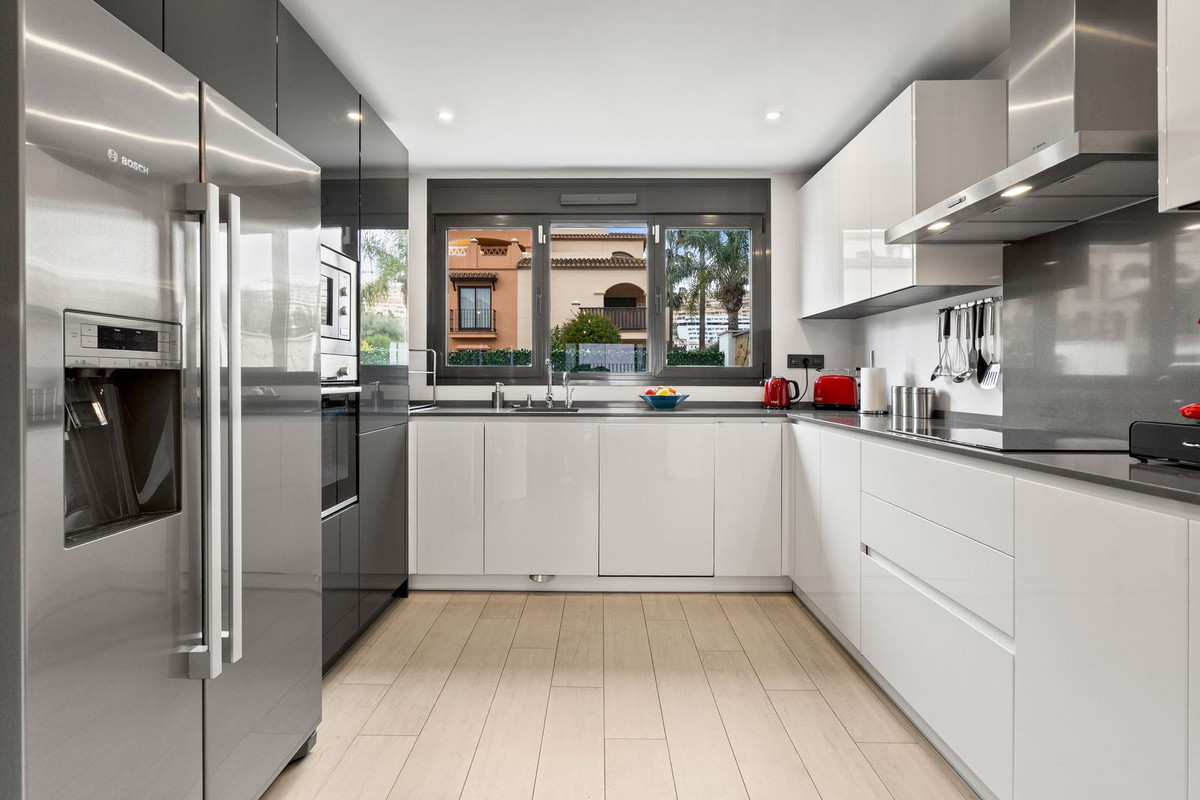 Huis te koop in La Cala de Mijas | 4 slaapkamers H5377882