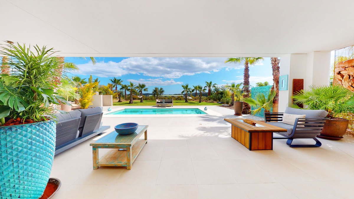 Property main view 60