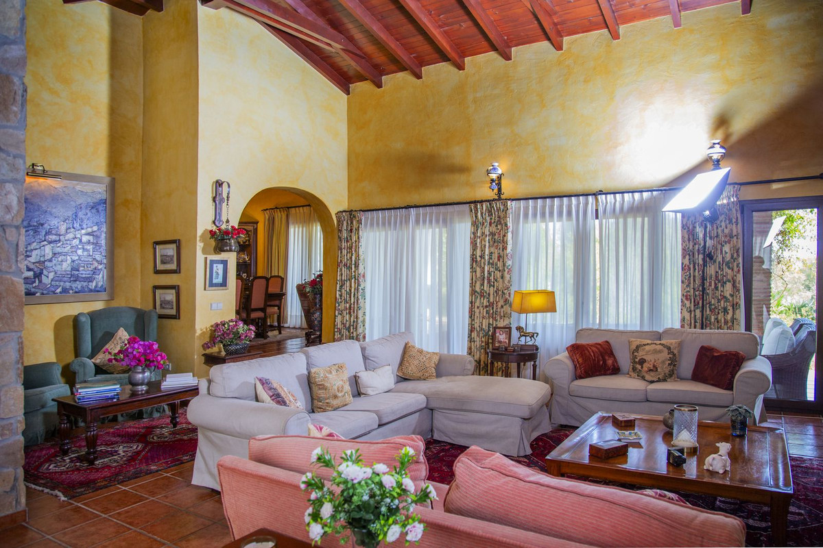 Property main view 44