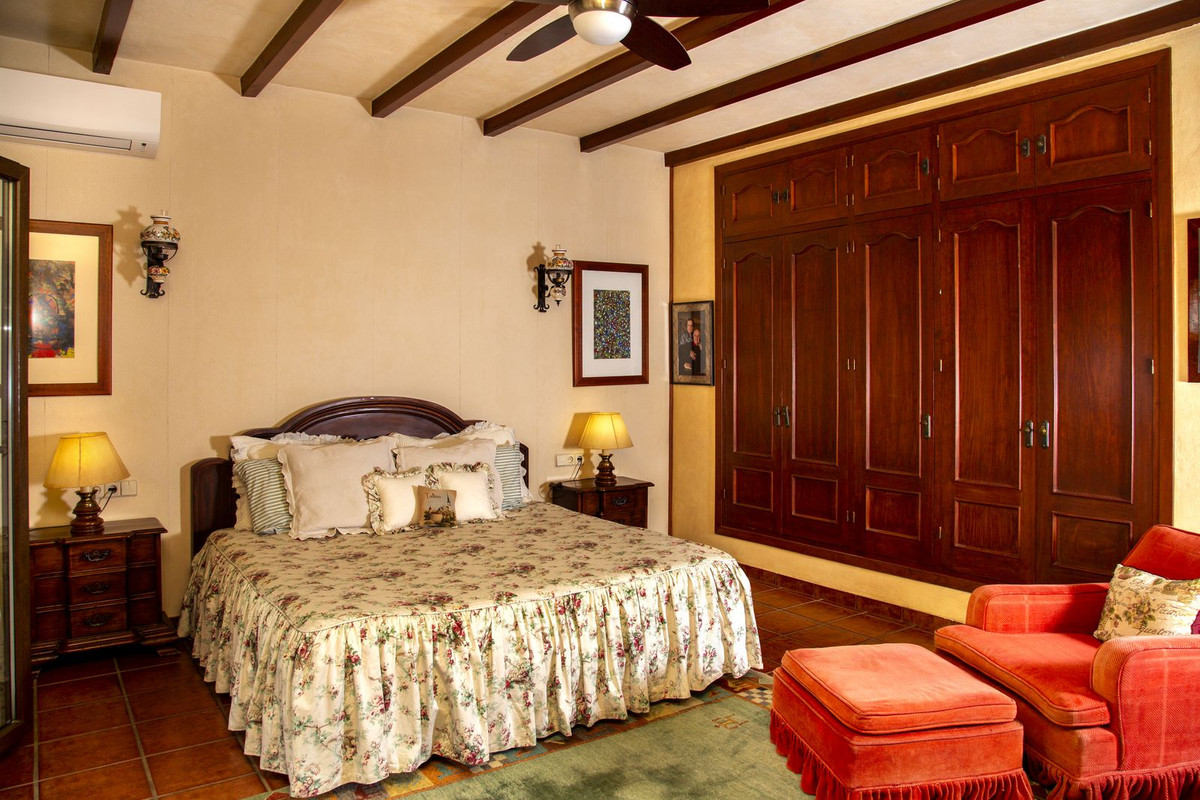 Property main view 63