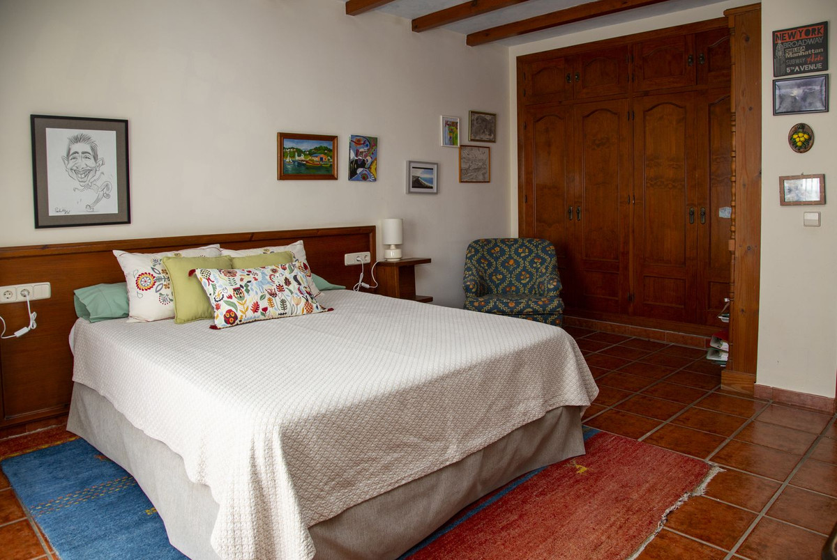 Property main view 74