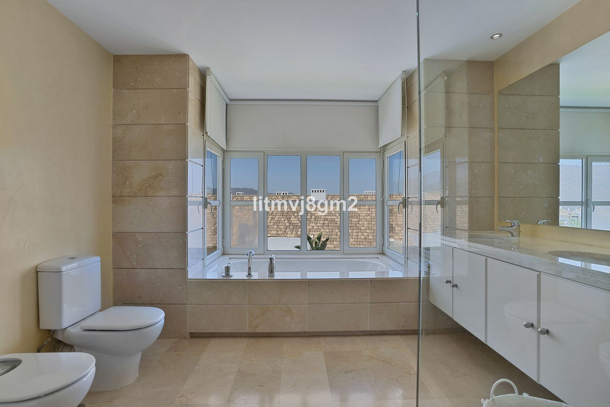 Townhouse for sale in La Cala Golf | 3 bedrooms H5115493