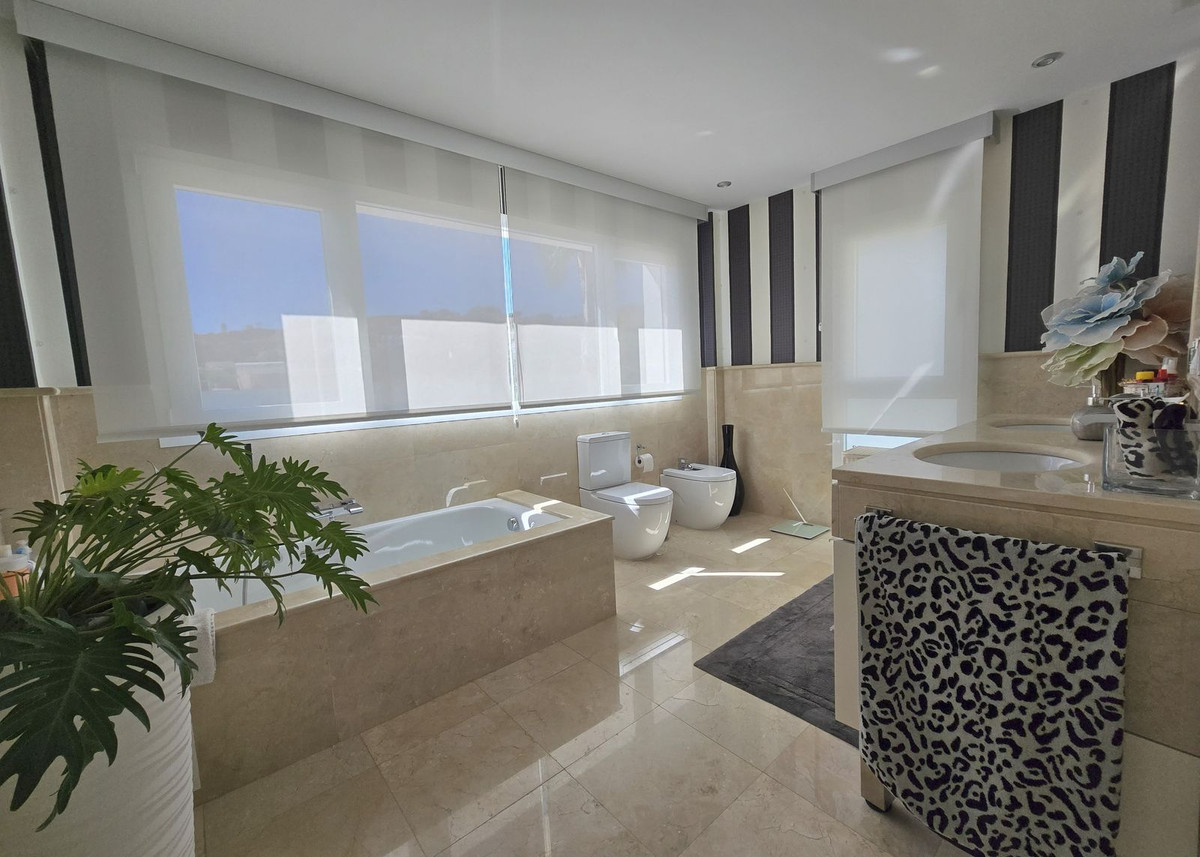 Huis te koop in La Cala Golf | 5 slaapkamers H5143228