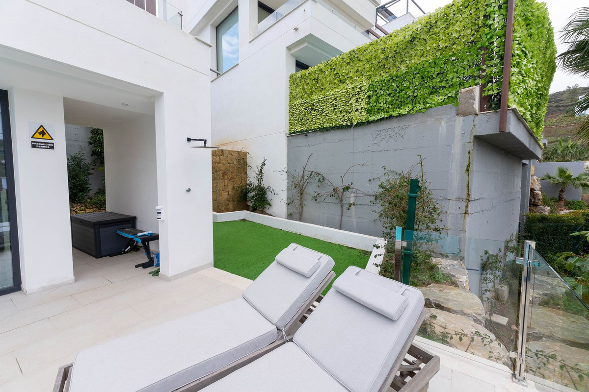 Property main view 36