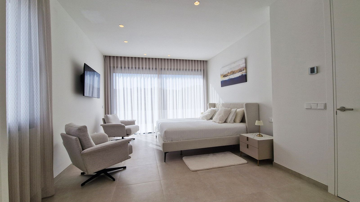 Huis te koop in La Cala Golf | 4 slaapkamers H5289649