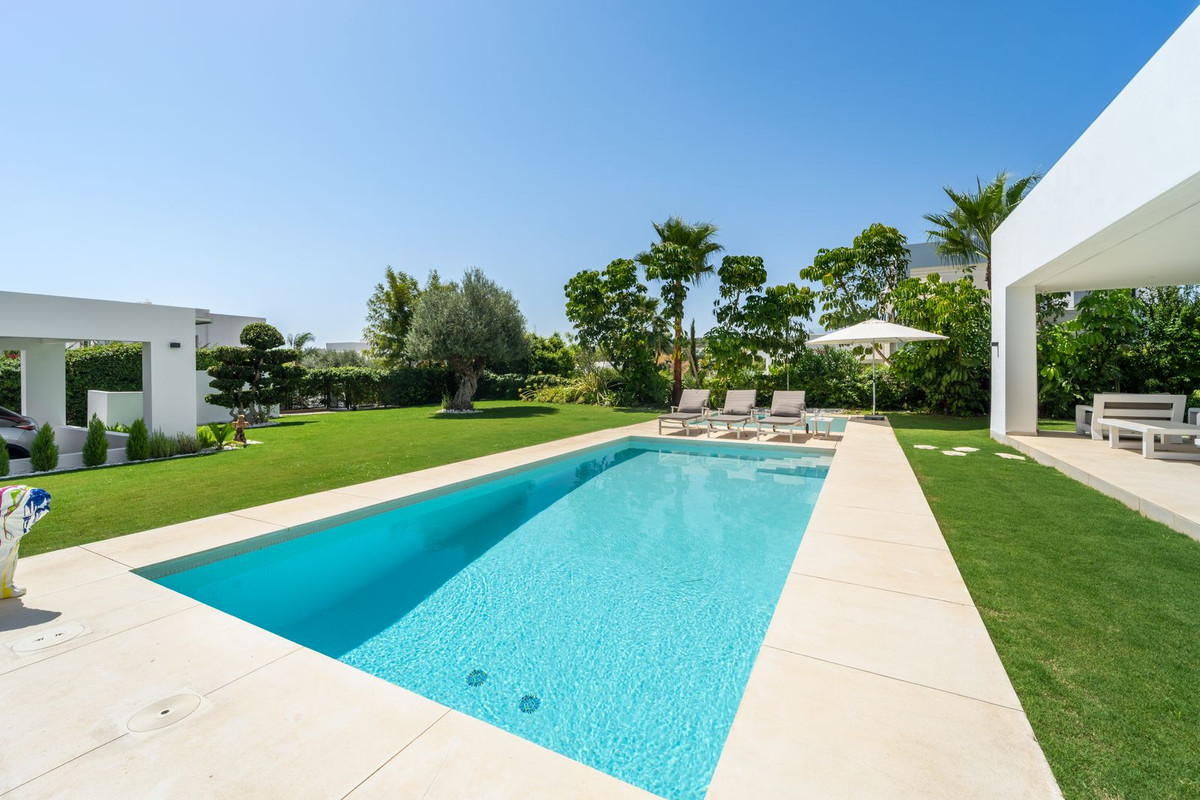 Property main view 60