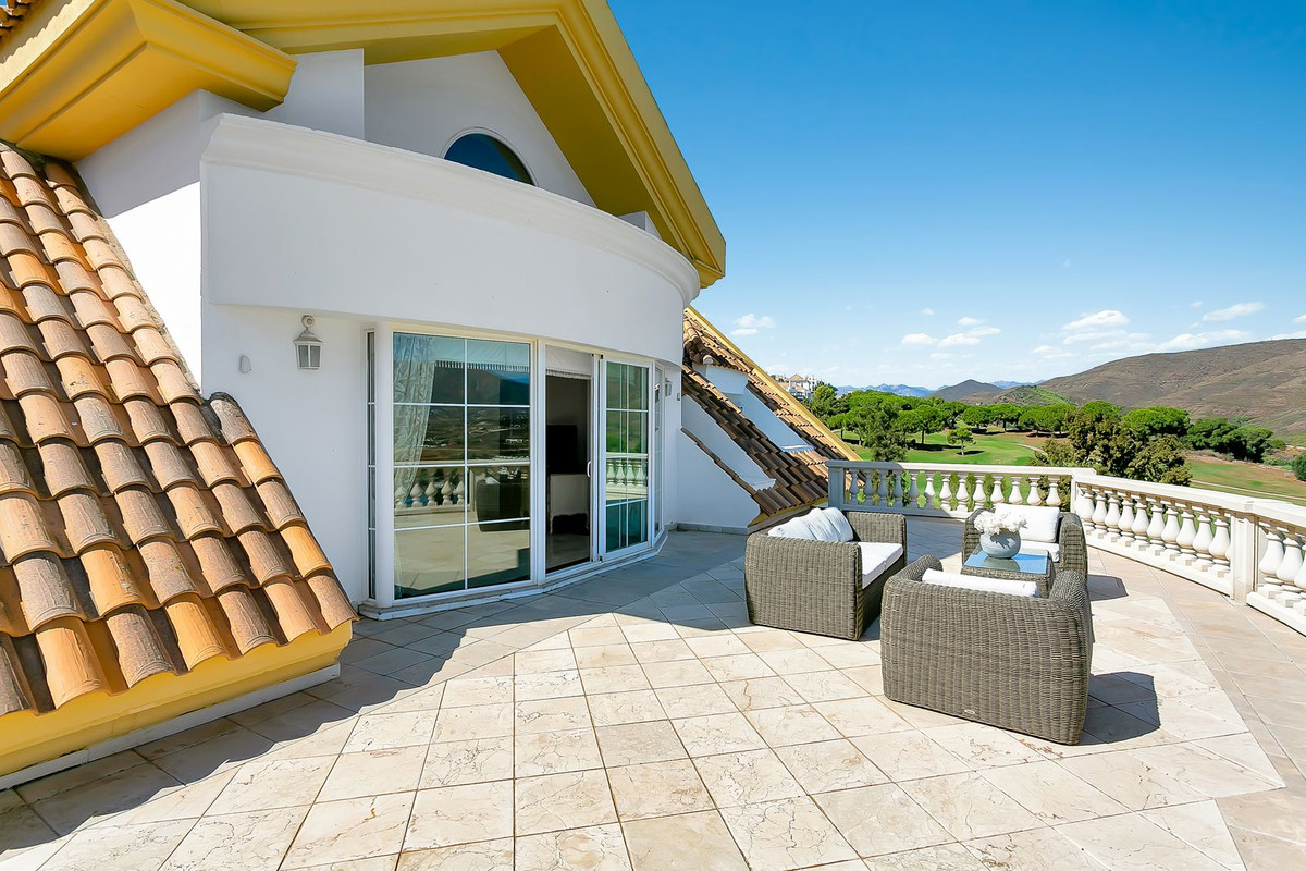 Huis te koop in La Cala Golf | 6 slaapkamers H5527597