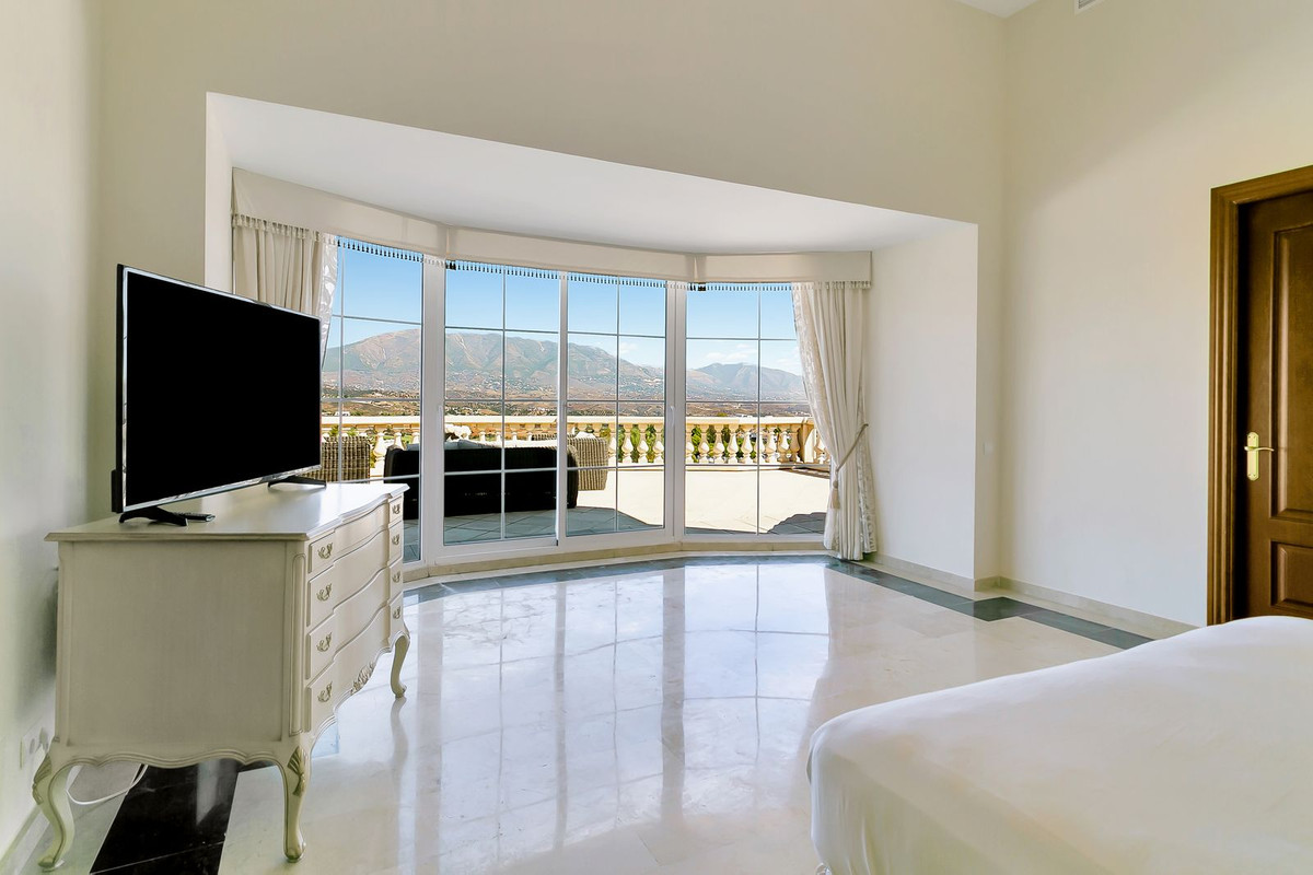Huis te koop in La Cala Golf | 6 slaapkamers H5527597