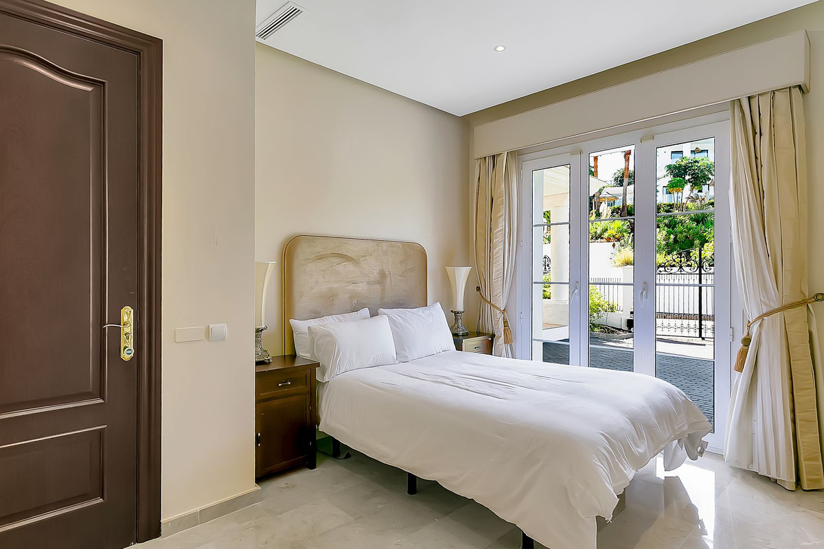 Huis te koop in La Cala Golf | 6 slaapkamers H5527597