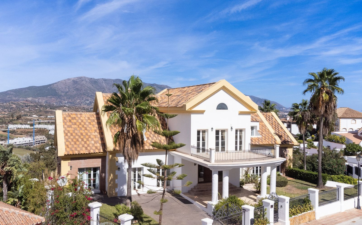 Huis te koop in La Cala Golf | 6 slaapkamers H5527597