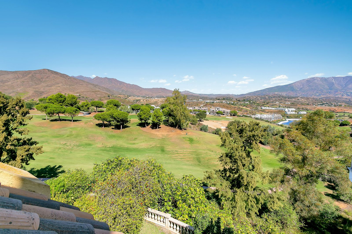 Huis te koop in La Cala Golf | 6 slaapkamers H5527597