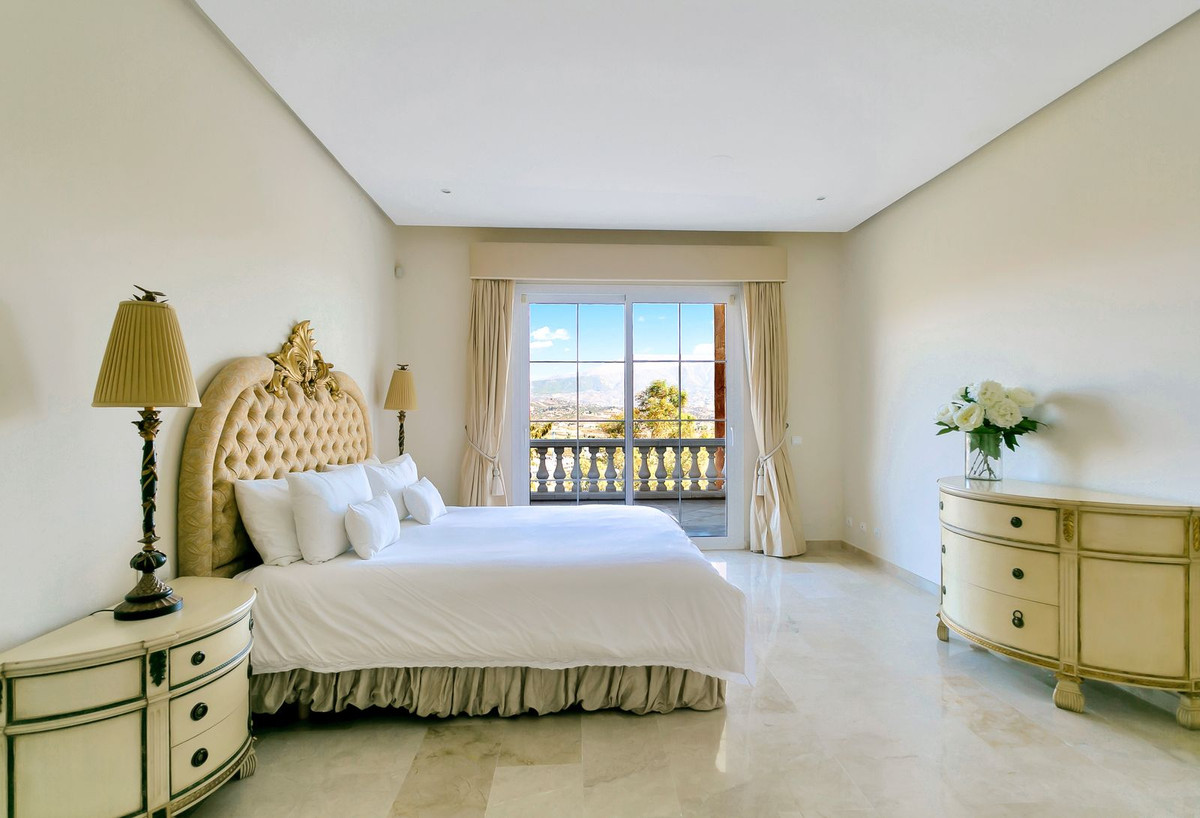 Huis te koop in La Cala Golf | 6 slaapkamers H5527597