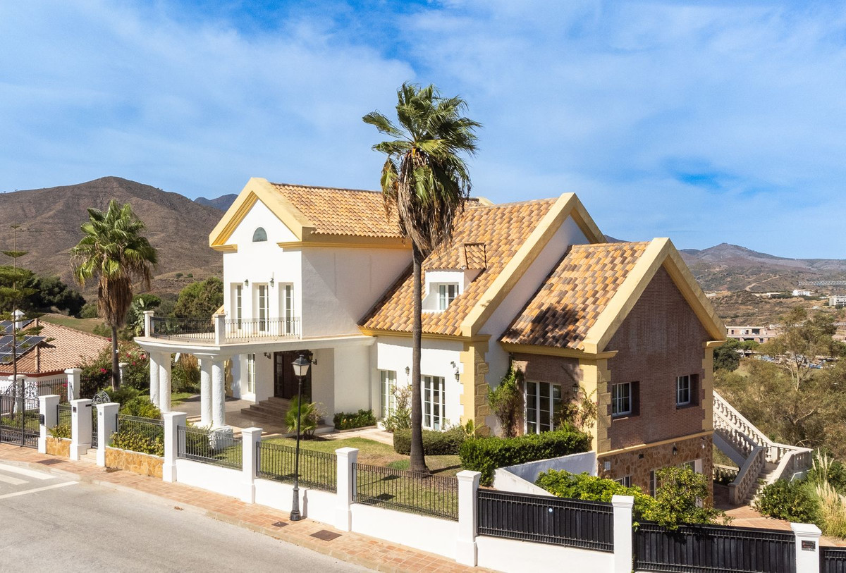 Huis te koop in La Cala Golf | 6 slaapkamers H5527597
