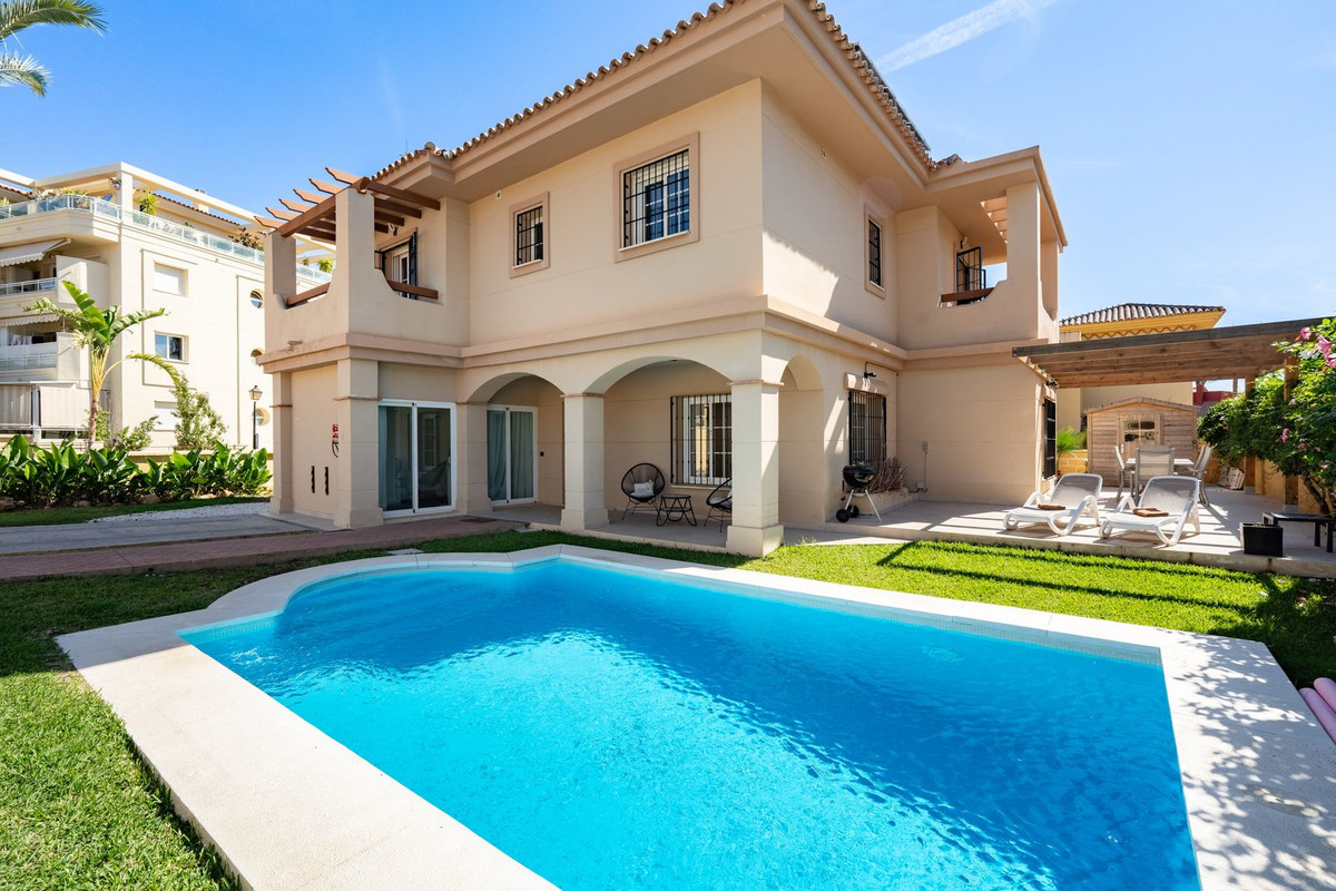 Huis te koop in La Cala Hills | 4 slaapkamers H5498092
