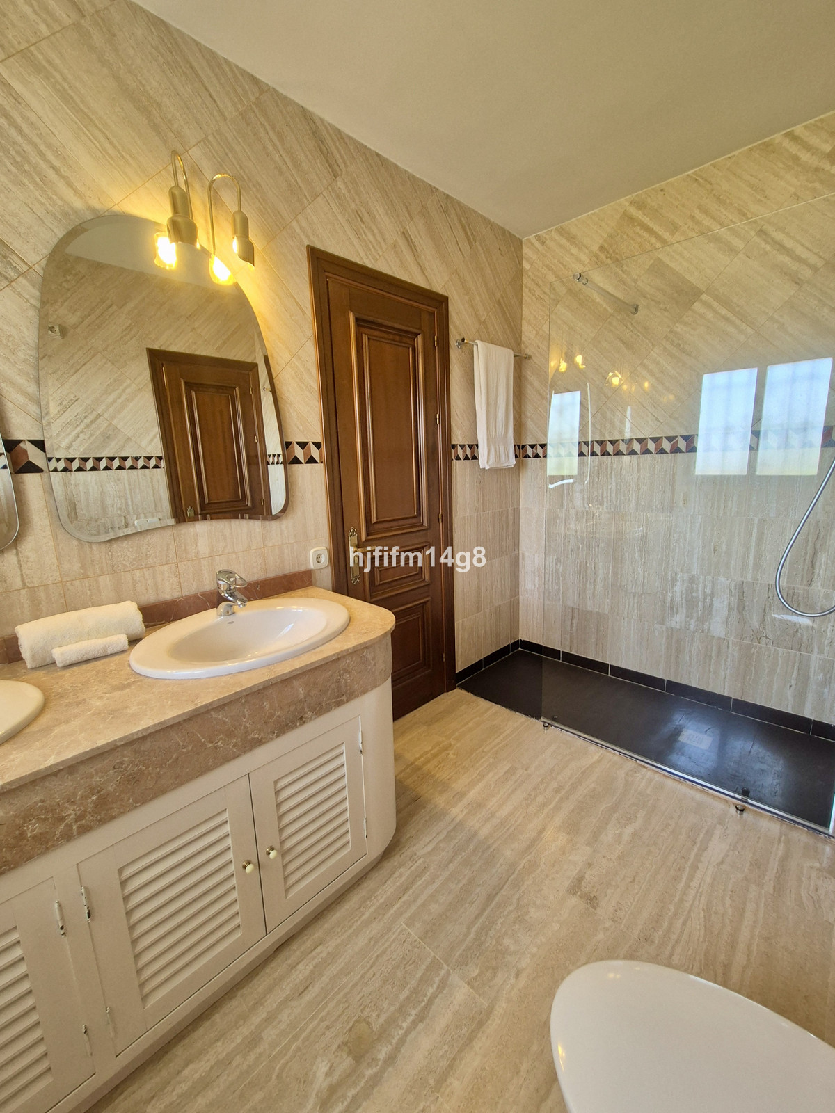 Vrijstaande Villa in La Campana-13